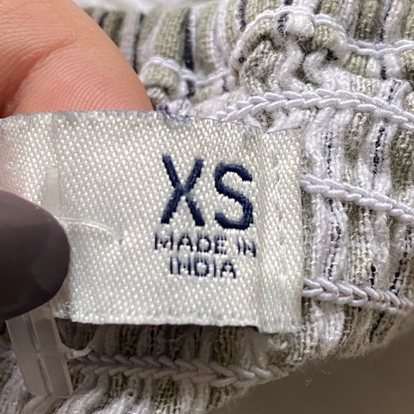 Green Stripper Crop top by Hollister - Picture 4 of 4